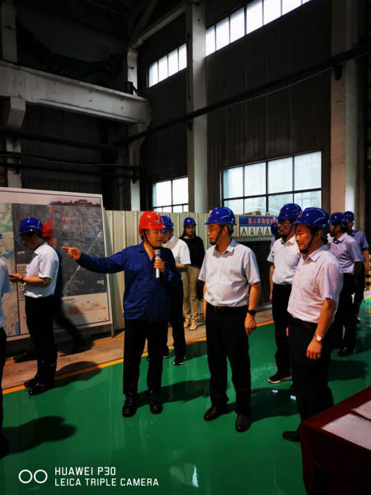 Qin Weiguo, Deputy Secretary of the Municipal Party Committee and Secretary of the Party Leadership Group of the Municipal Government, visited Meixin for investigation